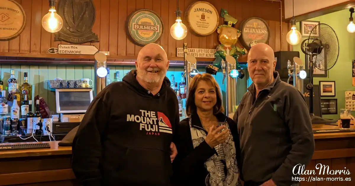 Alan, Gail and Rob, 19th Hole, Los Alcazares.